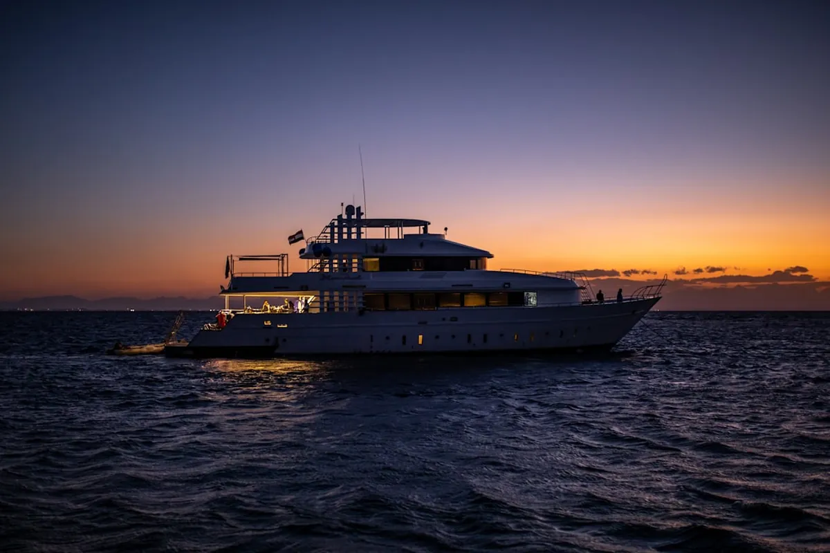 Komodo Yacht Charter: The Ultimate Guide